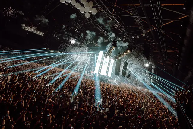 The crowd at FCKNYE Festival, photo by Nicola Vail